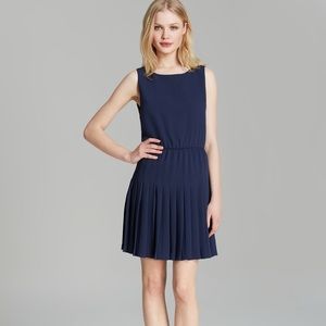 NWT Alice + Olivia navy blue pleated dress Shanna